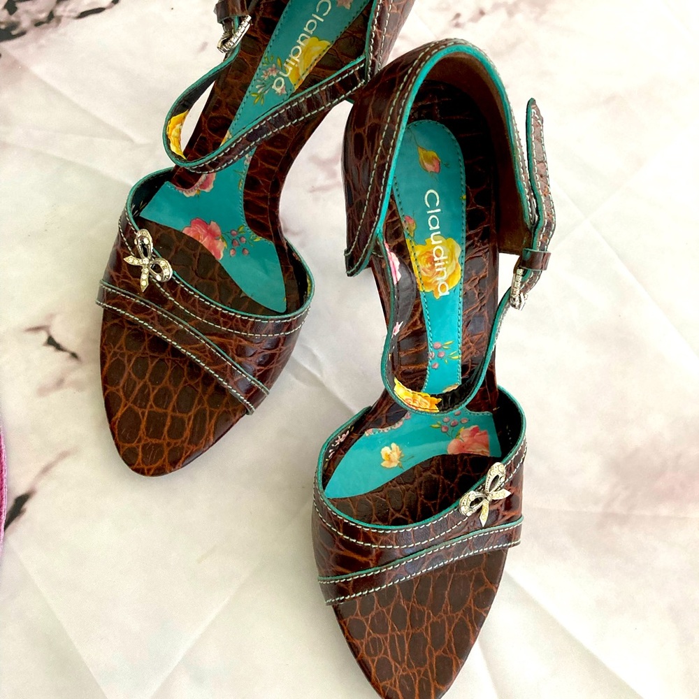 Claudina heels, size 39.